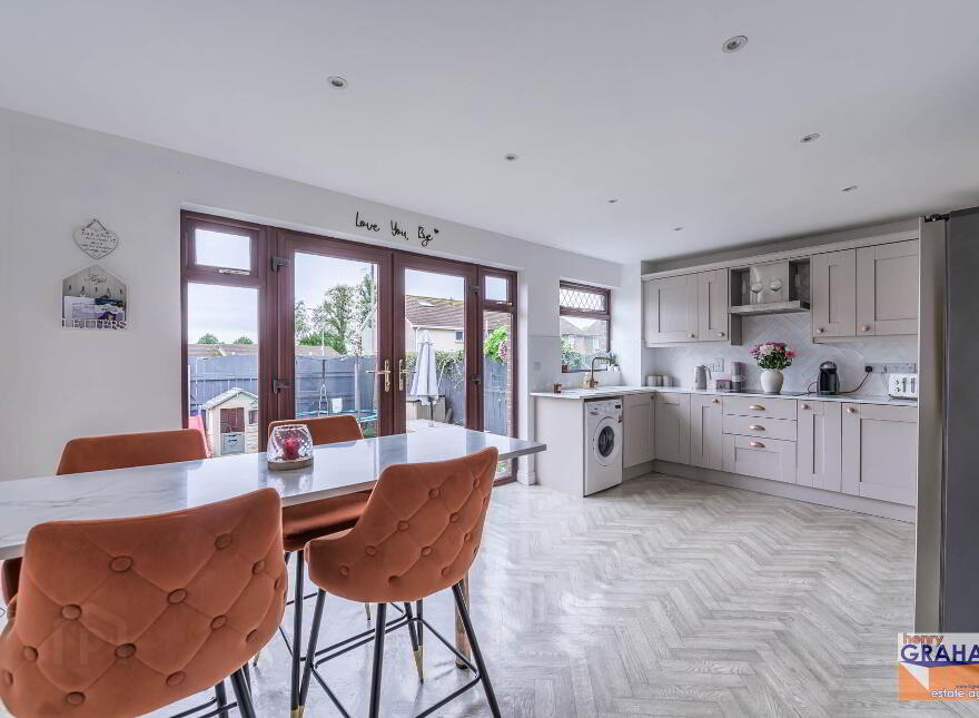 7 Rathvarna Close, Lisburn, BT28 2UY