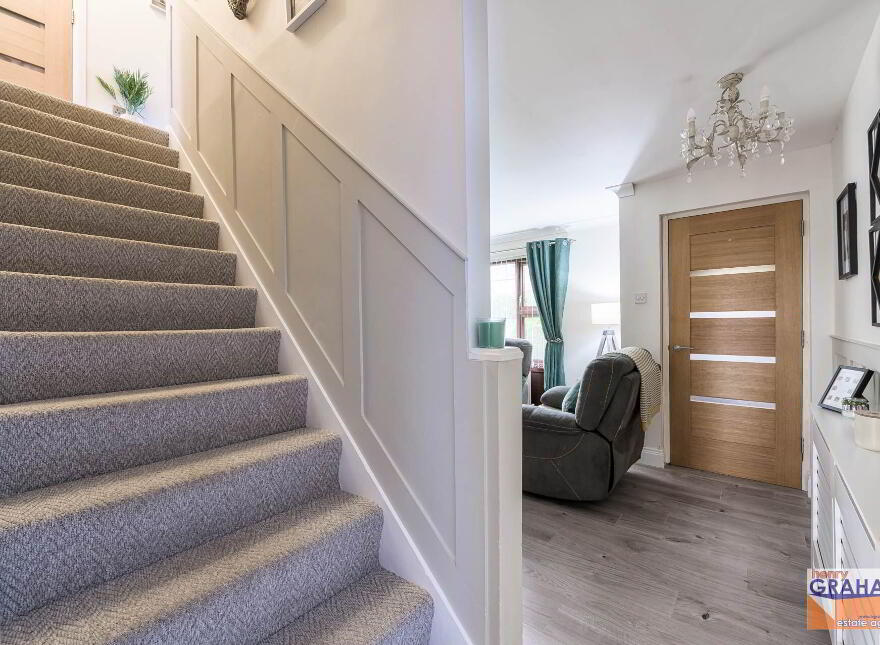 7 Rathvarna Close, Lisburn, BT28 2UY