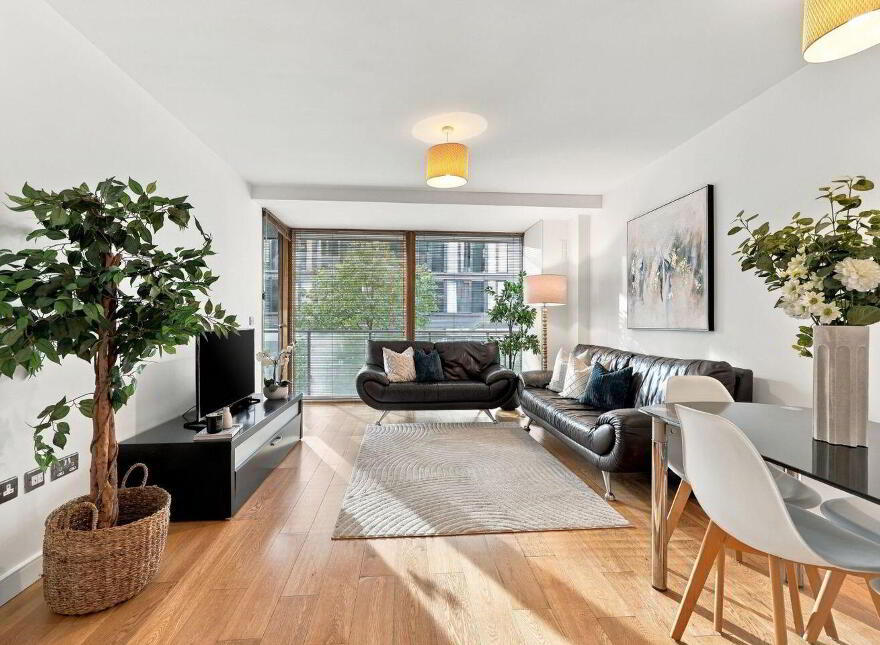 82 Hanover Dock, Grand Canal Dock, Dublin 2, D02YX52