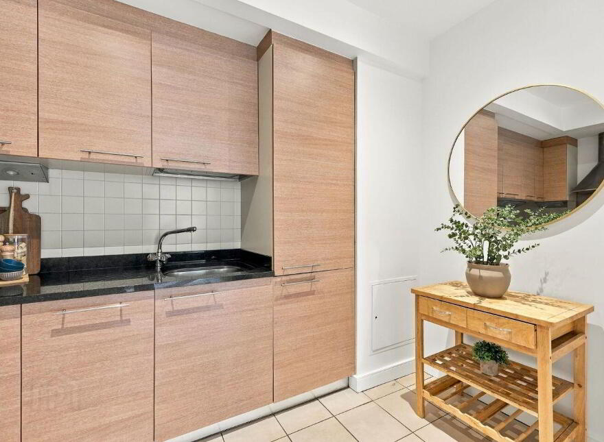 82 Hanover Dock, Grand Canal Dock, Dublin 2, D02YX52