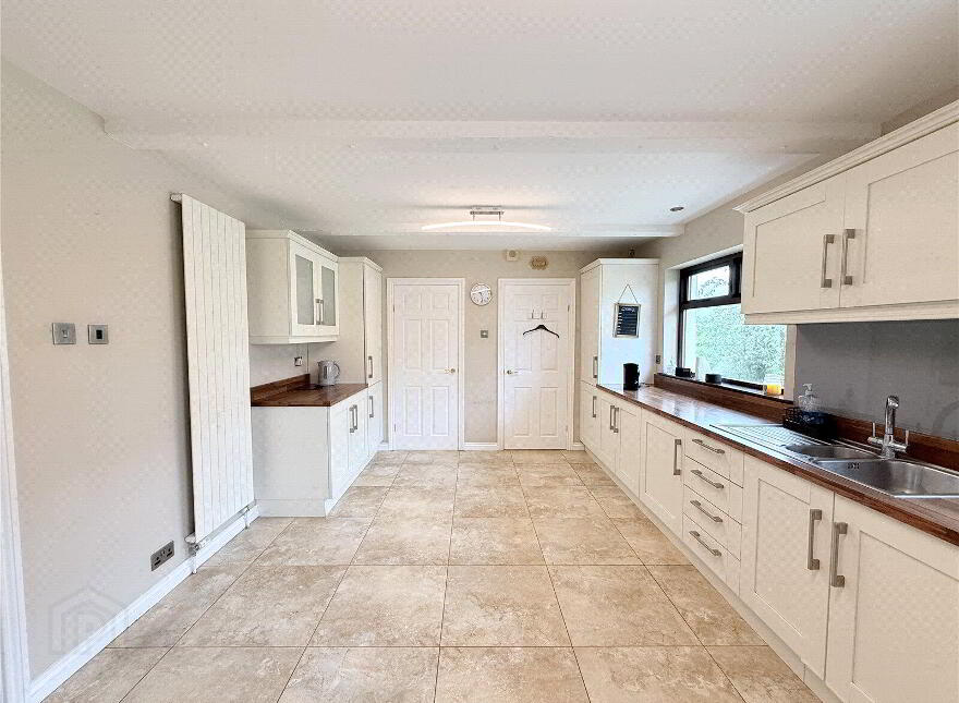227 Portglenone Road, Randalstown, BT41 3RP