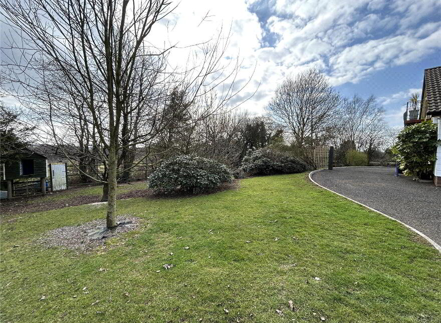 227 Portglenone Road, Randalstown, BT41 3RP