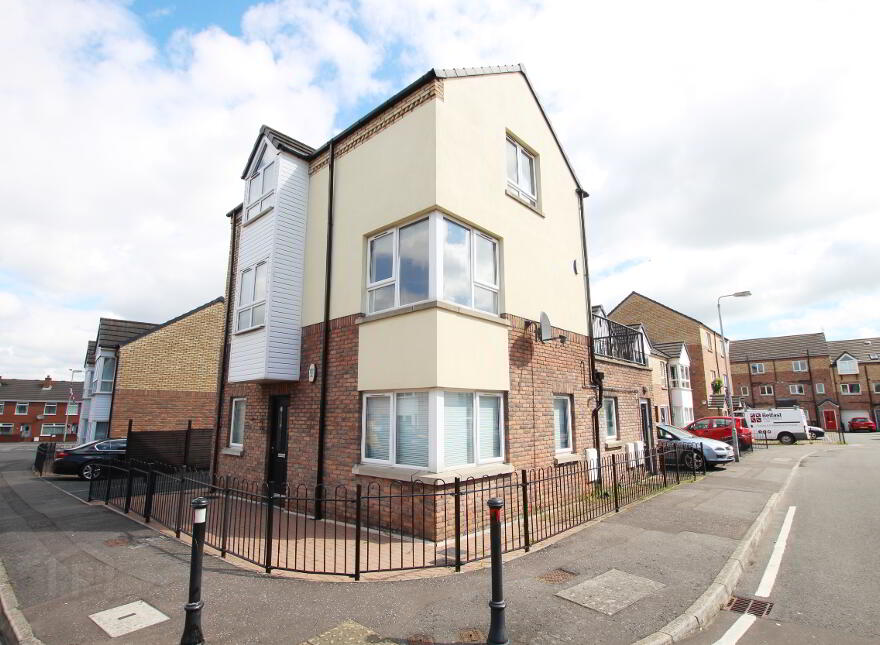 6 Leitrim Street, Belfast, BT6 9BJ photo