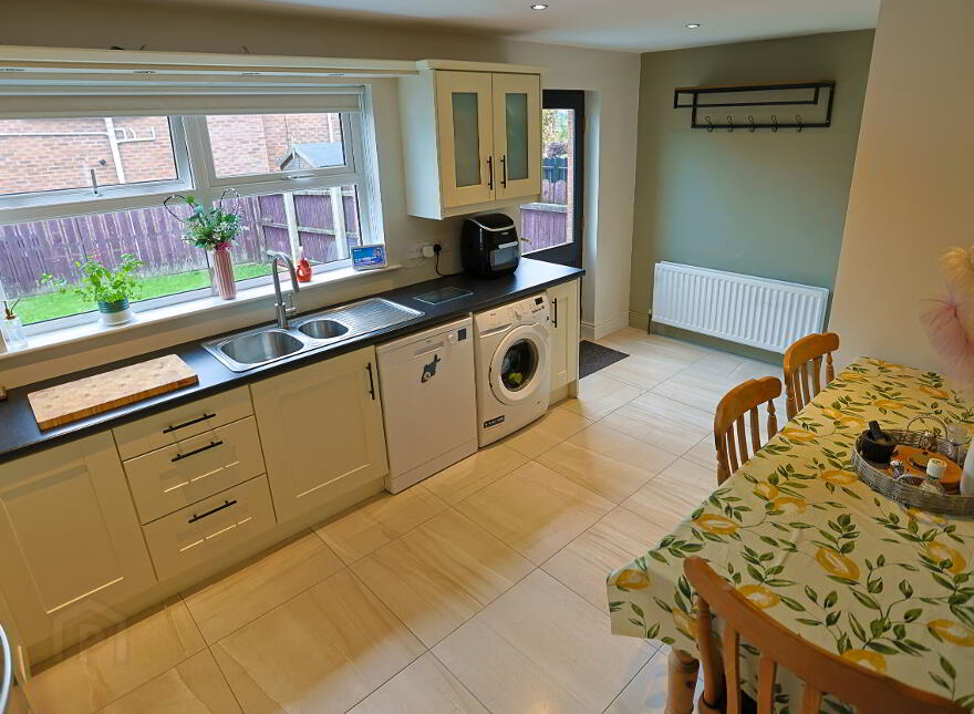 67 Windsor Hill, Waringstown, Craigavon, BT66 7FZ