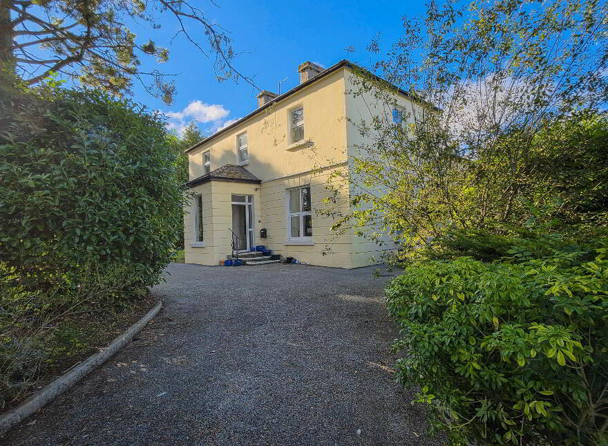 Eagle Lodge, Convent Road, Roscommon Town, F42KV09
