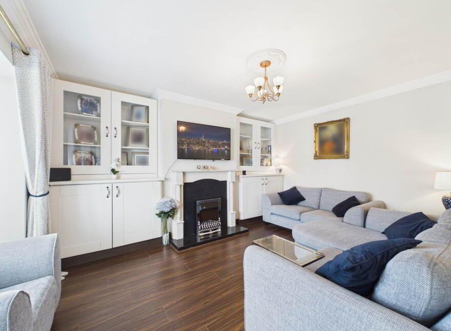 48 Castle Court, Carrickbeg, Carrick-On-Suir, E32HK35