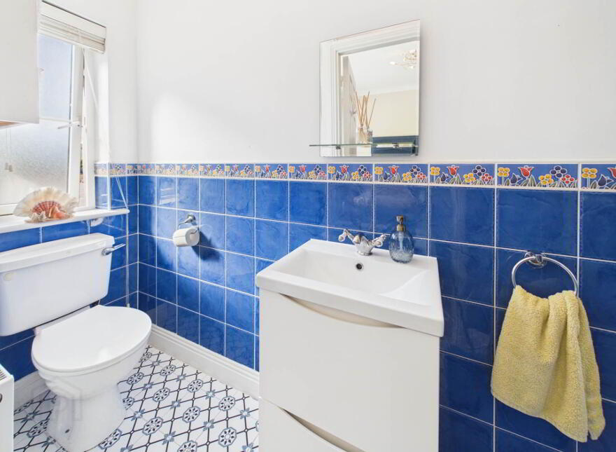 48 Castle Court, Carrickbeg, Carrick-On-Suir, E32HK35