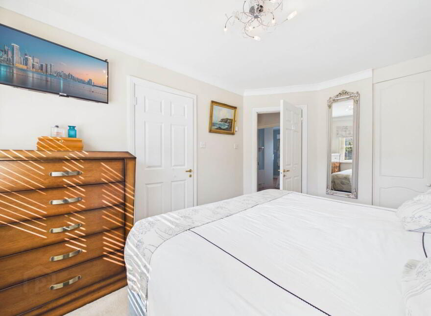 48 Castle Court, Carrickbeg, Carrick-On-Suir, E32HK35