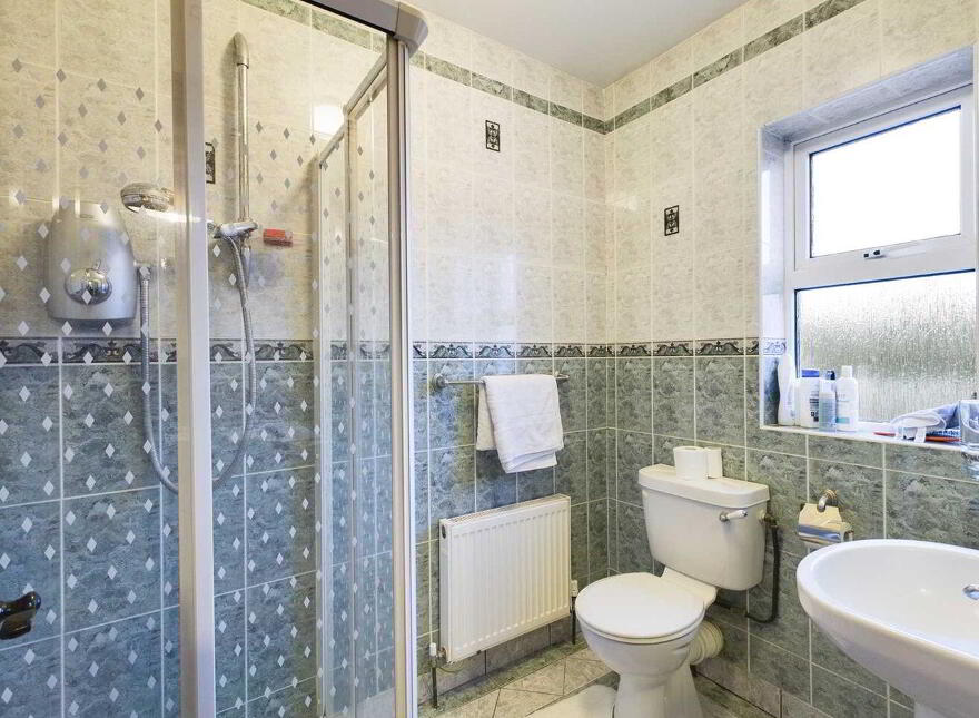 Aughoyne Cross, Leighlin Road, Ballyhide, Carlow Town, R93KD00