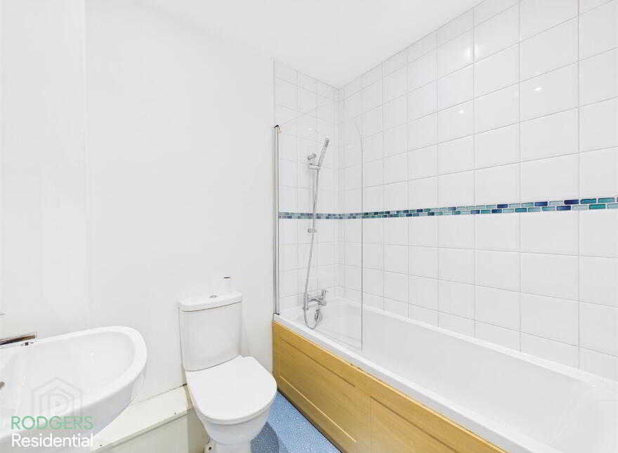 Apt 2, 228 Albertbridge Road, Belfast, BT5 4GW