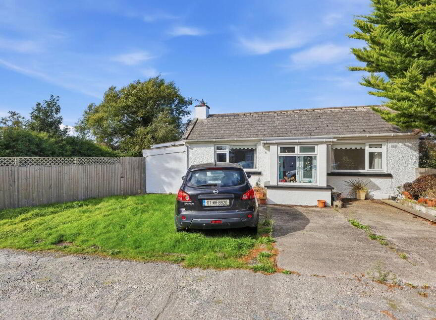 2 Woodford Lane, Portmarnock, Portmarnock, D13V049 photo
