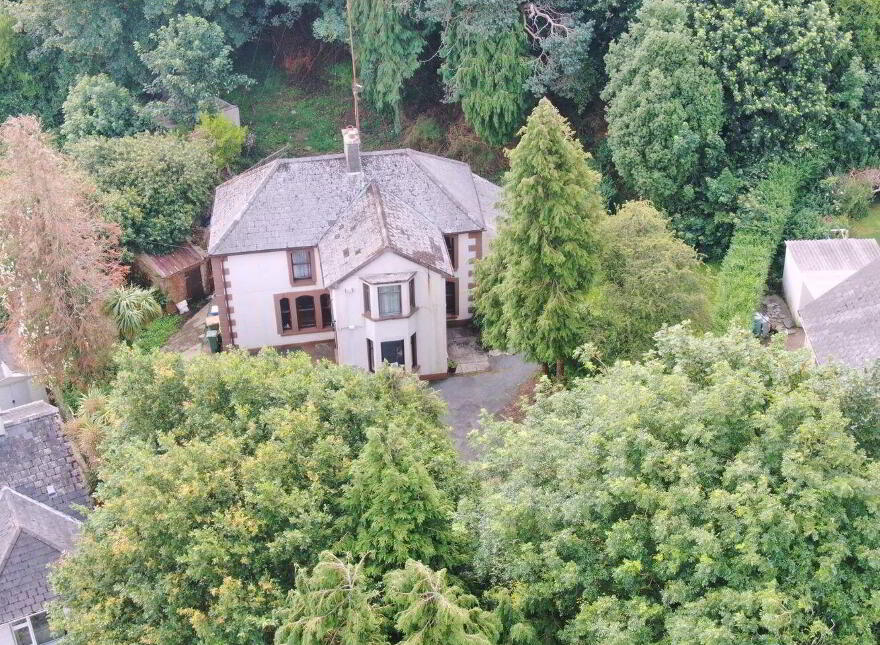 Whiterock House, Whiterock Hill, Y35P5V2