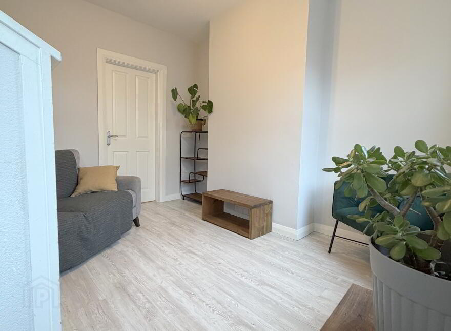 6 Quinton Street, Castlereagh, Belfast, BT5 5GR