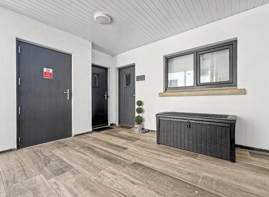 15 Coastal Links, Main Street, Portrush, BT56 8FU