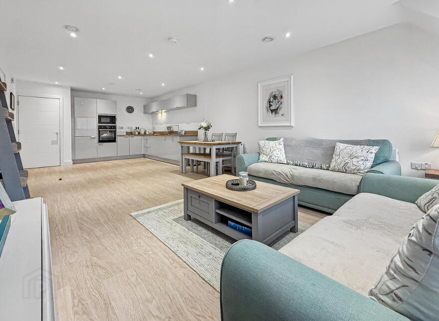 15 Coastal Links, Main Street, Portrush, BT56 8FU