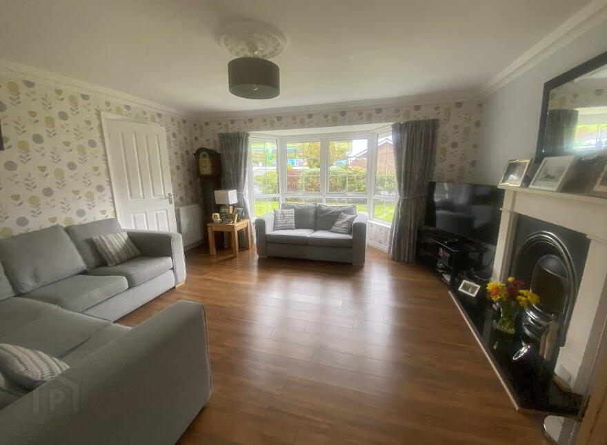 10 Willow Grove, Banbridge, BT32 4QJ