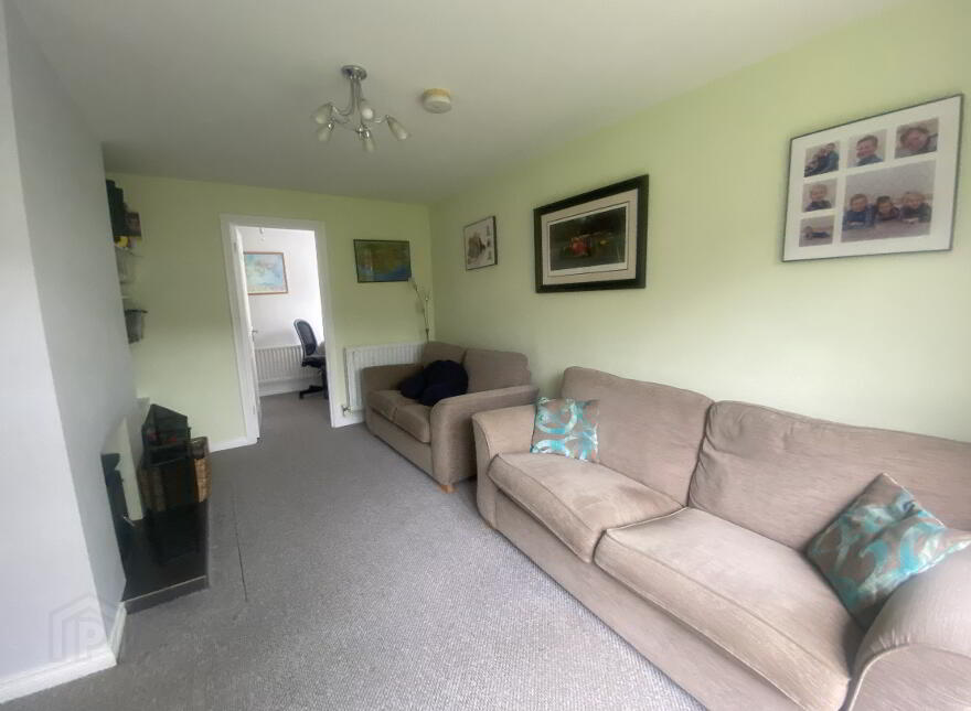 10 Willow Grove, Banbridge, BT32 4QJ