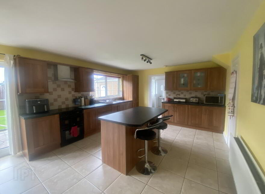 10 Willow Grove, Banbridge, BT32 4QJ