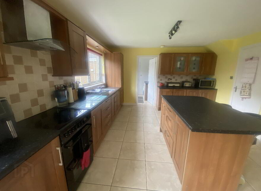 10 Willow Grove, Banbridge, BT32 4QJ