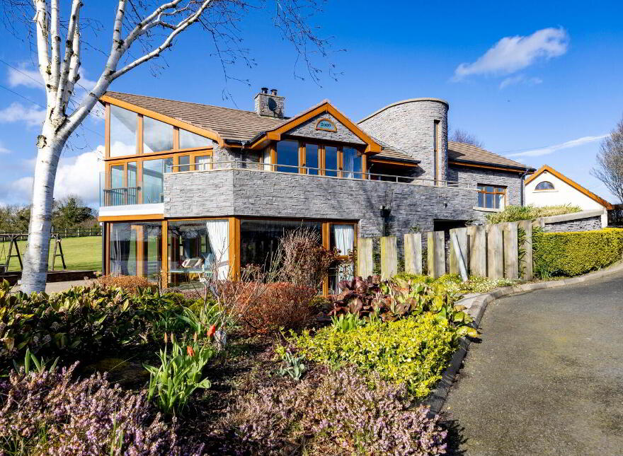41 Lisbarnet Road, Comber, Newtownards, BT23 6AW