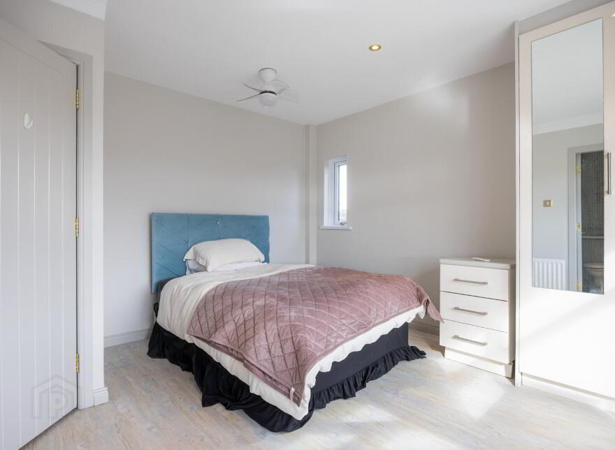 41 Lisbarnet Road, Comber, Newtownards, BT23 6AW