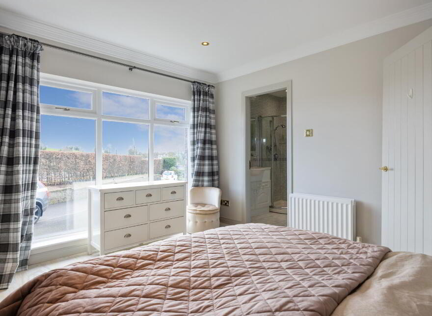 41 Lisbarnet Road, Comber, Newtownards, BT23 6AW
