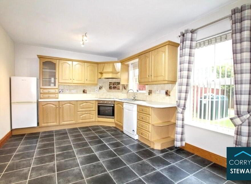 7 Lambrook Way, Omagh, BT78 5SH