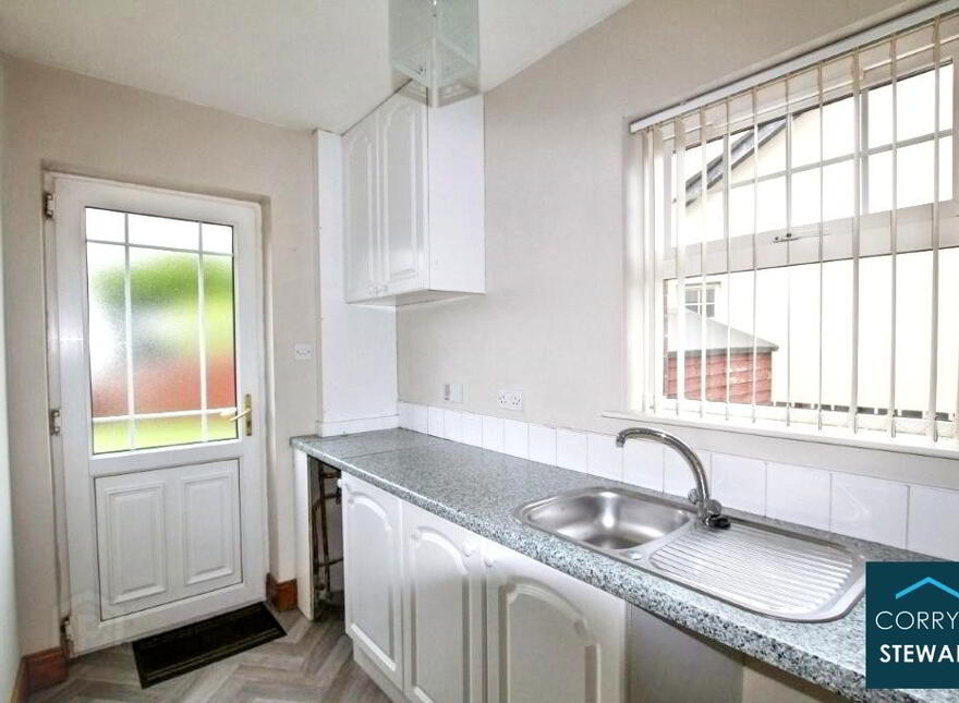 7 Lambrook Way, Omagh, BT78 5SH