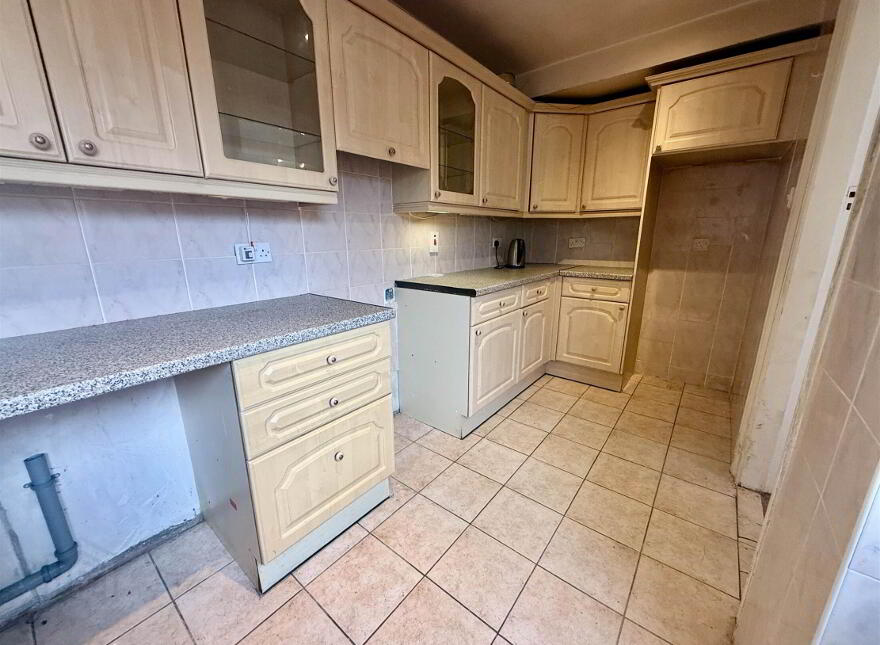 67 Pommern Parade, Castlereagh, Belfast, BT6 9FY