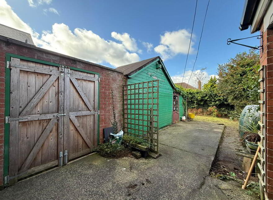 67 Pommern Parade, Castlereagh, Belfast, BT6 9FY