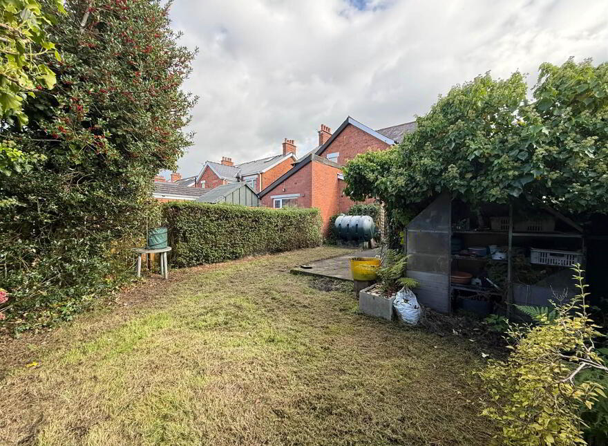 67 Pommern Parade, Castlereagh, Belfast, BT6 9FY