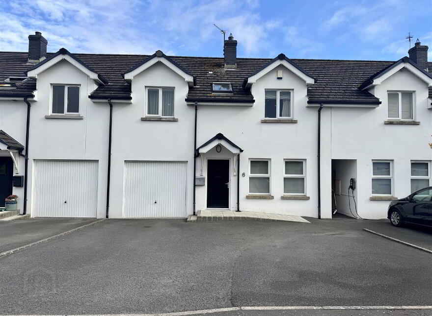 6 Oakwood Park, Lisbane, Newtownards, BT23 6EY