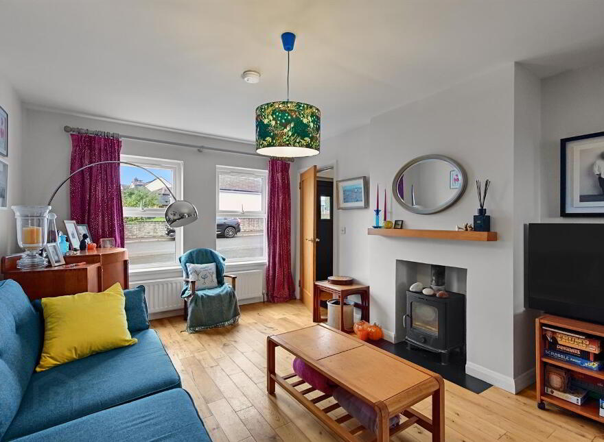 6 Oakwood Park, Lisbane, Newtownards, BT23 6EY