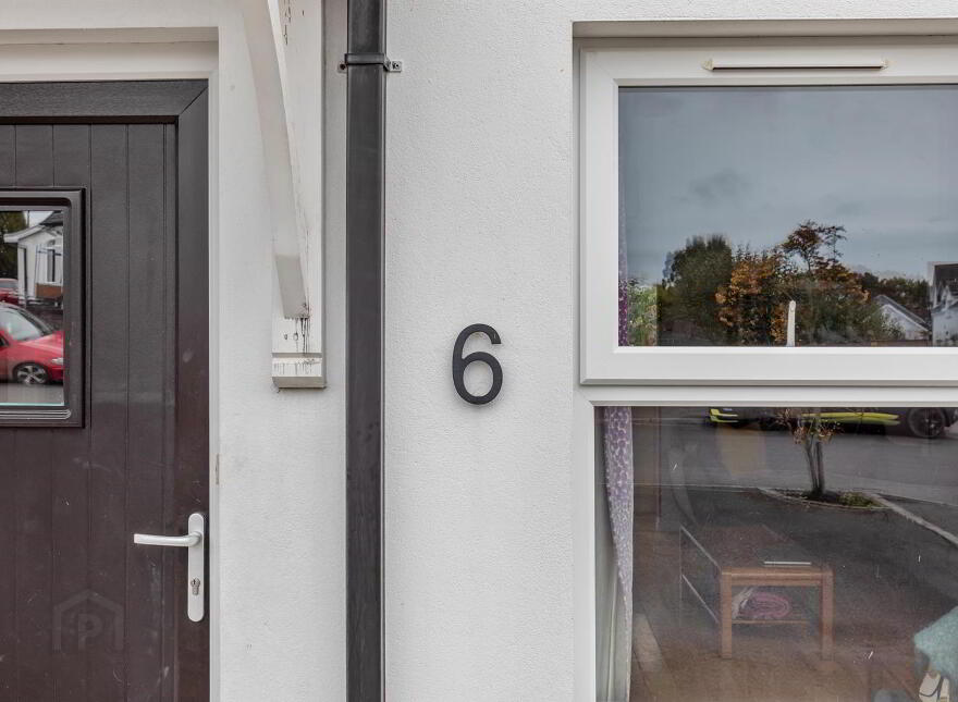 6 Oakwood Park, Lisbane, Newtownards, BT23 6EY