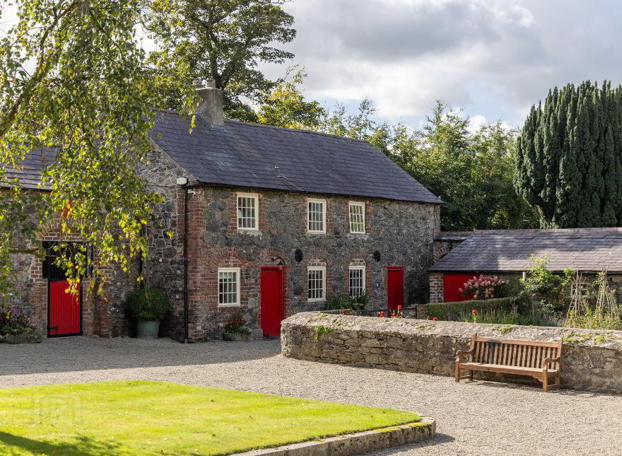 Lagan Lodge, Lower Quilly Road, Dromore, BT25 1NL