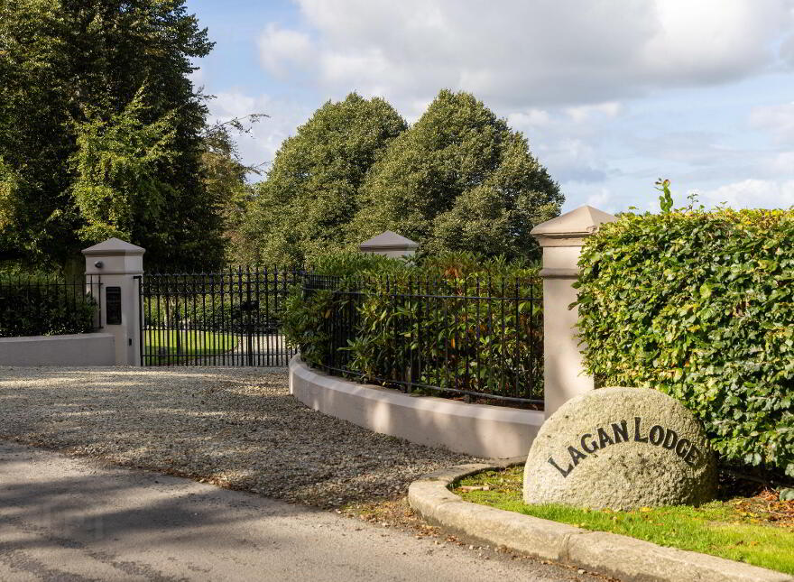 Lagan Lodge, Lower Quilly Road, Dromore, BT25 1NL