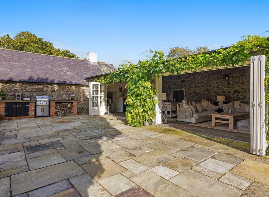 Lagan Lodge, Lower Quilly Road, Dromore, BT25 1NL