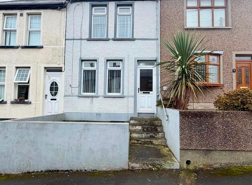 9 Kent Avenue, Larne, BT40 1NB