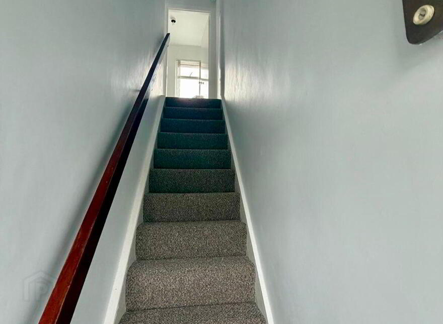 9 Kent Avenue, Larne, BT40 1NB