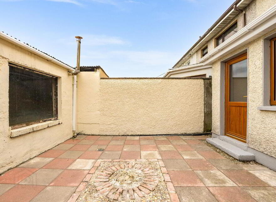 2694 Dara Park, Newbridge, W12V972