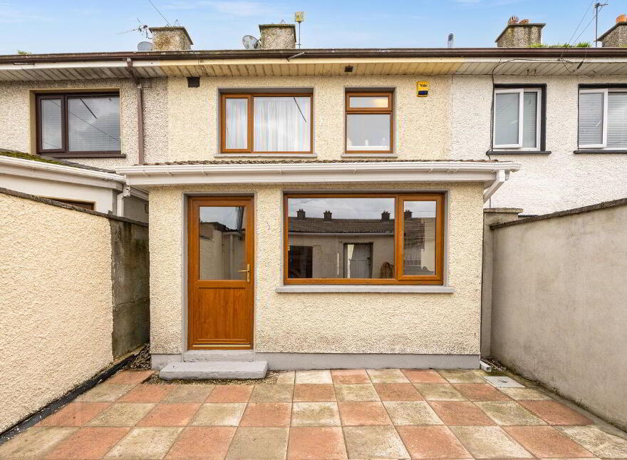 2694 Dara Park, Newbridge, W12V972