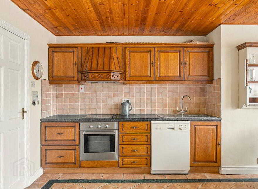 2694 Dara Park, Newbridge, W12V972