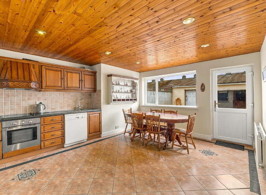2694 Dara Park, Newbridge, W12V972