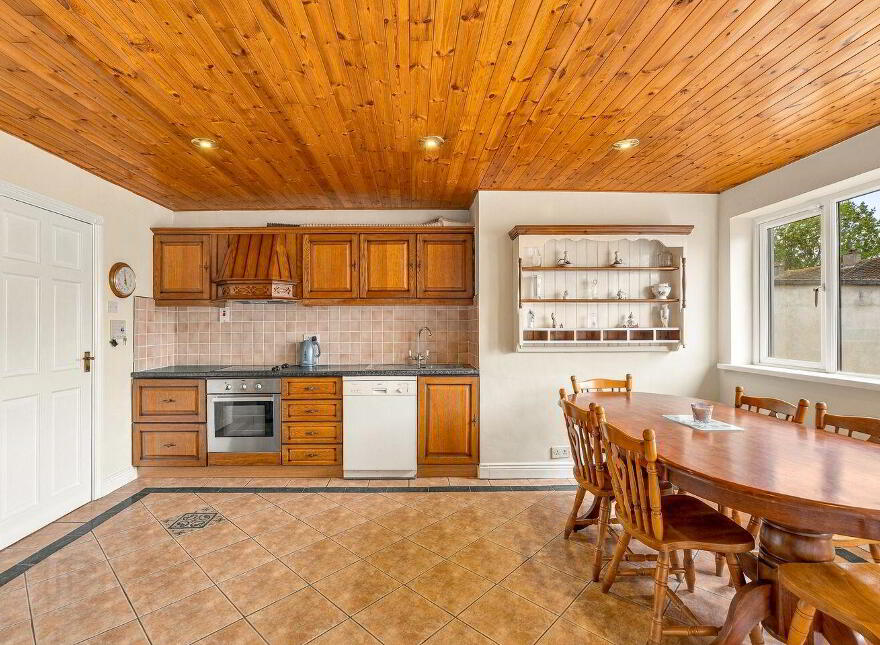 2694 Dara Park, Newbridge, W12V972