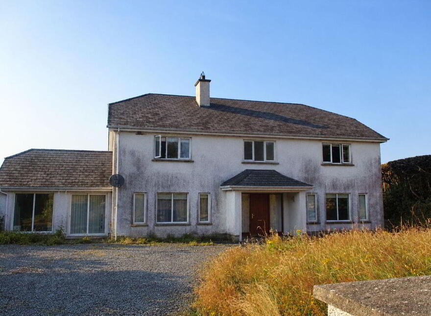 Lisnasarn, Cootehill, H16RH73 photo
