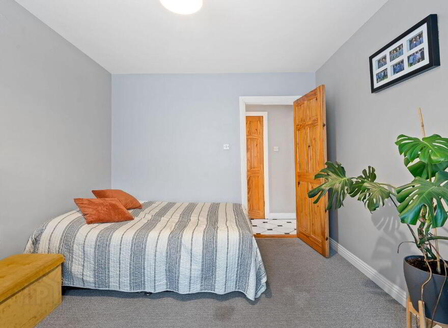 4 Newtown Court, Newtown, Newtown, P24NY70
