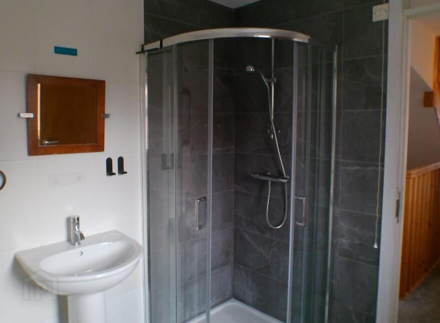 B, 85 Haypark Avenue, Belfast, BT7 3FE