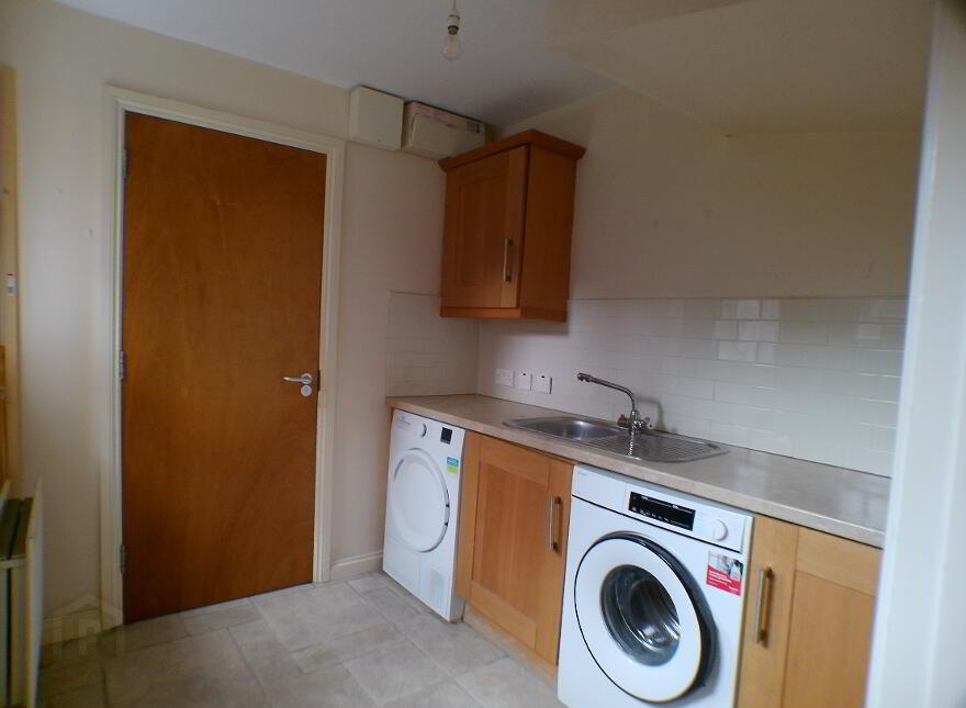 B, 85 Haypark Avenue, Belfast, BT7 3FE