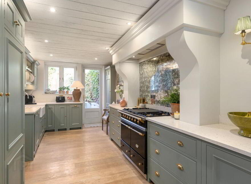 Sans Souci, Killiney Hill Road, Killiney, A96WP90