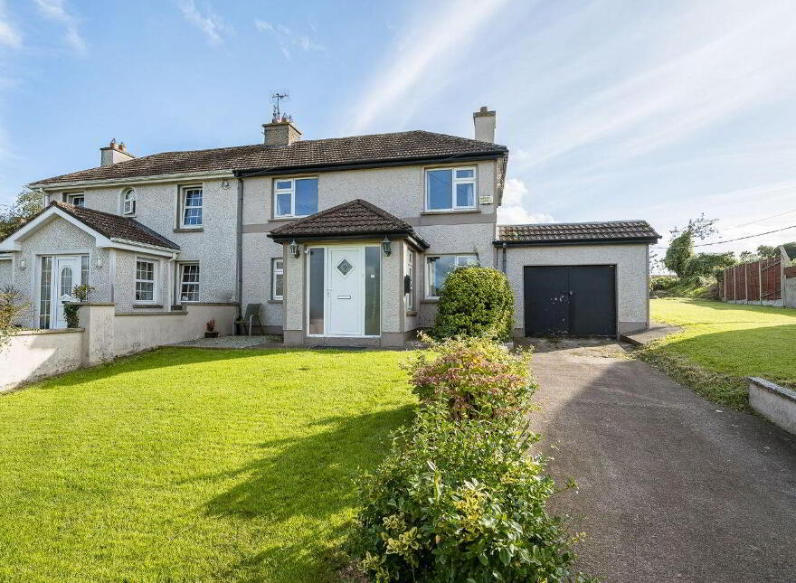 8 Saint Joseph's Terrace, Ringaskiddy, P43VY54 photo